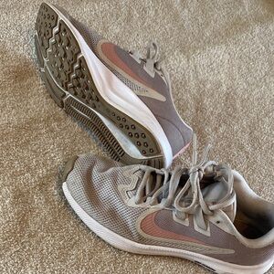 Nike running shoes 6.5